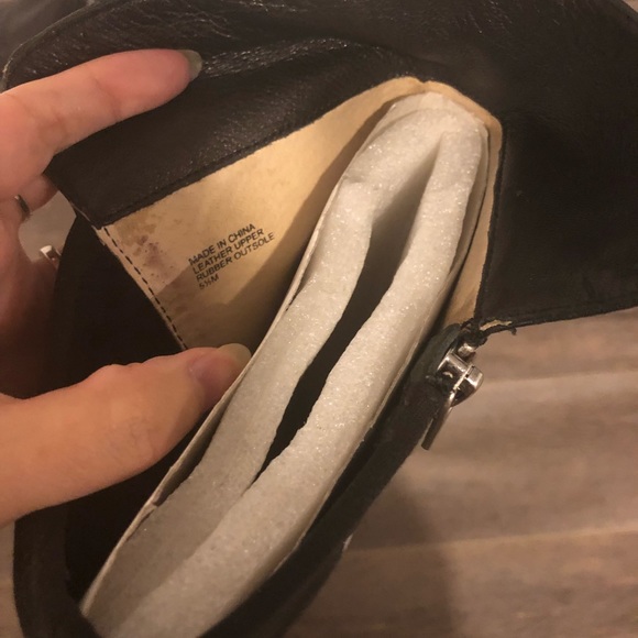 Michael Kors Bromley flat leather boots -size 5.5 - Picture 3 of 5